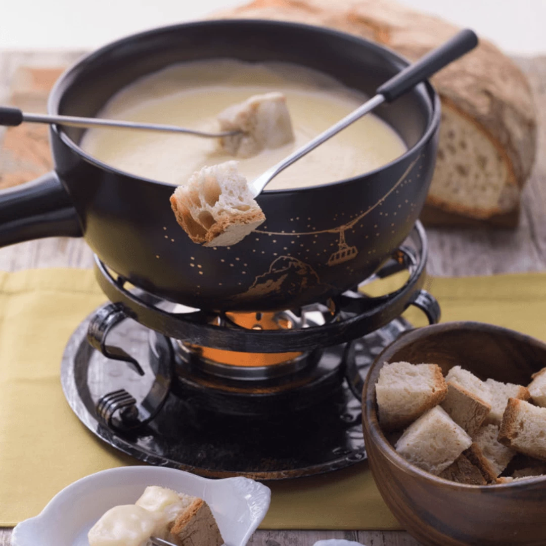 Ensemble à Fondue En Céramique Avec Brûleur - Gruyere 4 Ensemble à Fondue En Céramique Avec Brûleur - Gruyere – Image 2